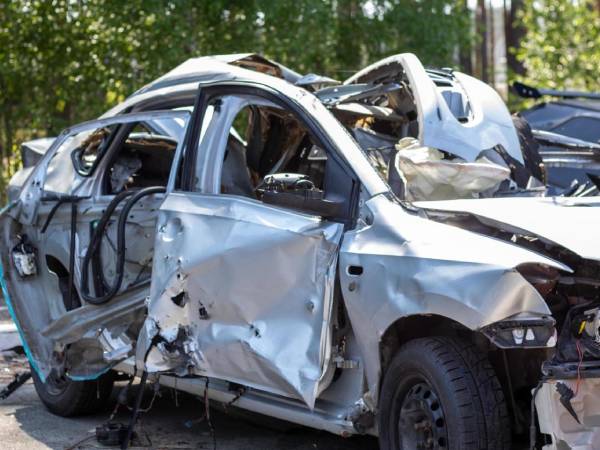 Unwanted car removal service for wrecked damaged scrap vehicle