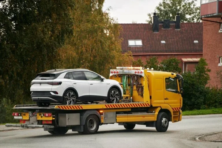 Melbourne emergency tow truck service providing fast vehicle recovery, roadside assistance, and reliable towing support throughout Melbourne.